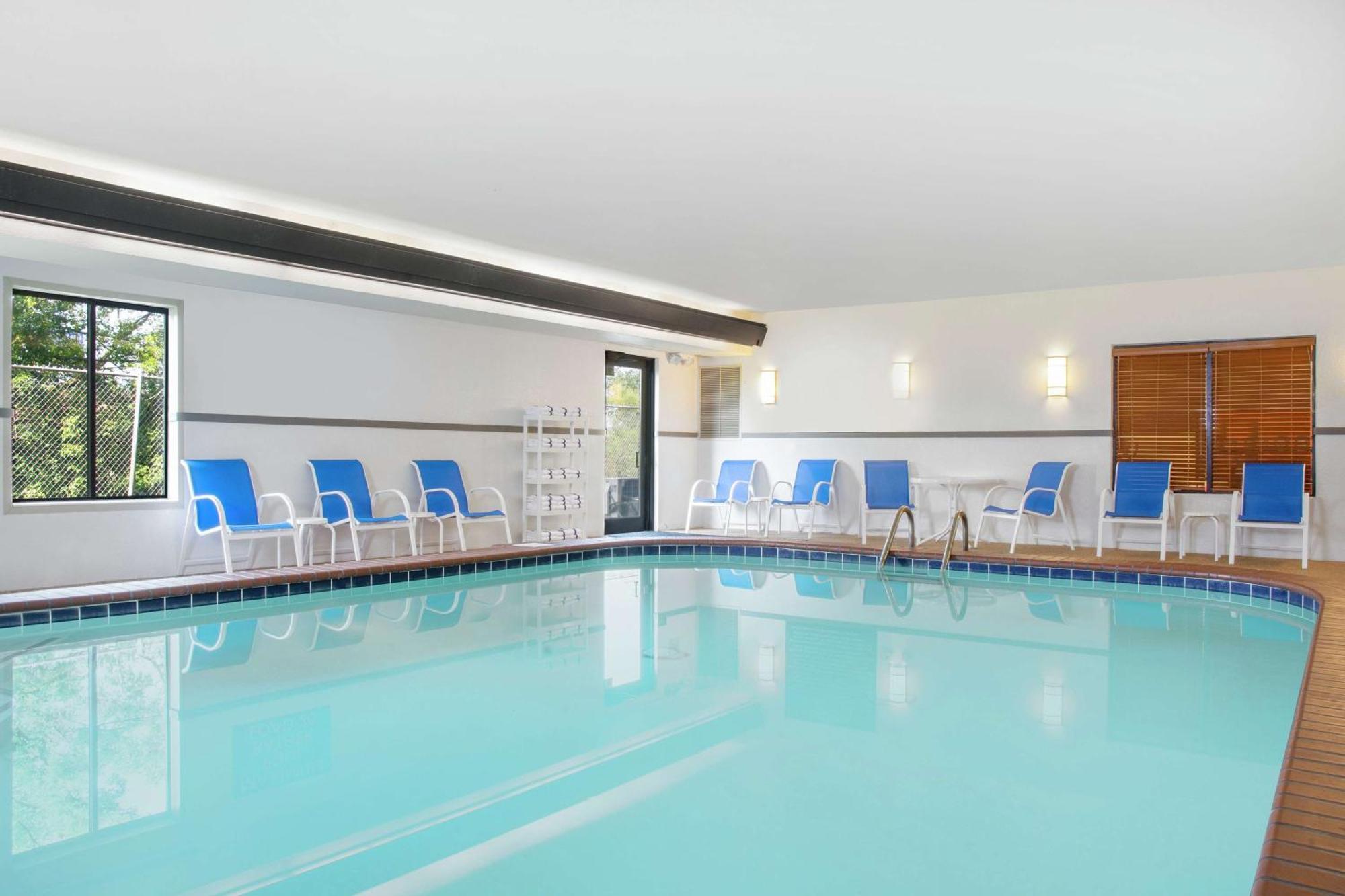 Hampton Inn Merrillville Kültér fotó